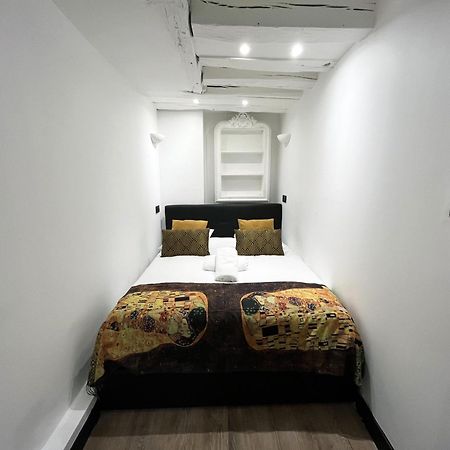 Urban Flat 175 - Loft St Denis Appartement Parijs Buitenkant foto